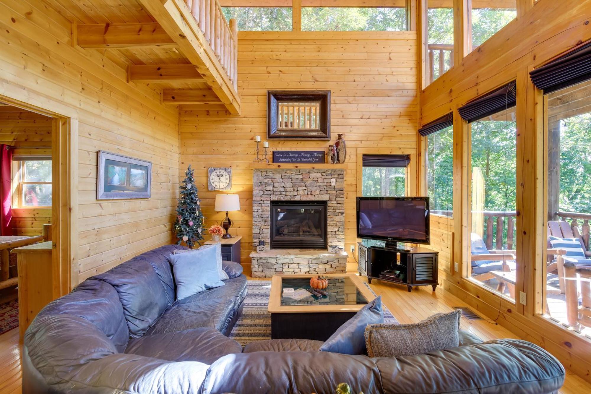 Secluded And Wooded Wears Valley Cabin With Fire Pit! Sevierville Esterno foto
