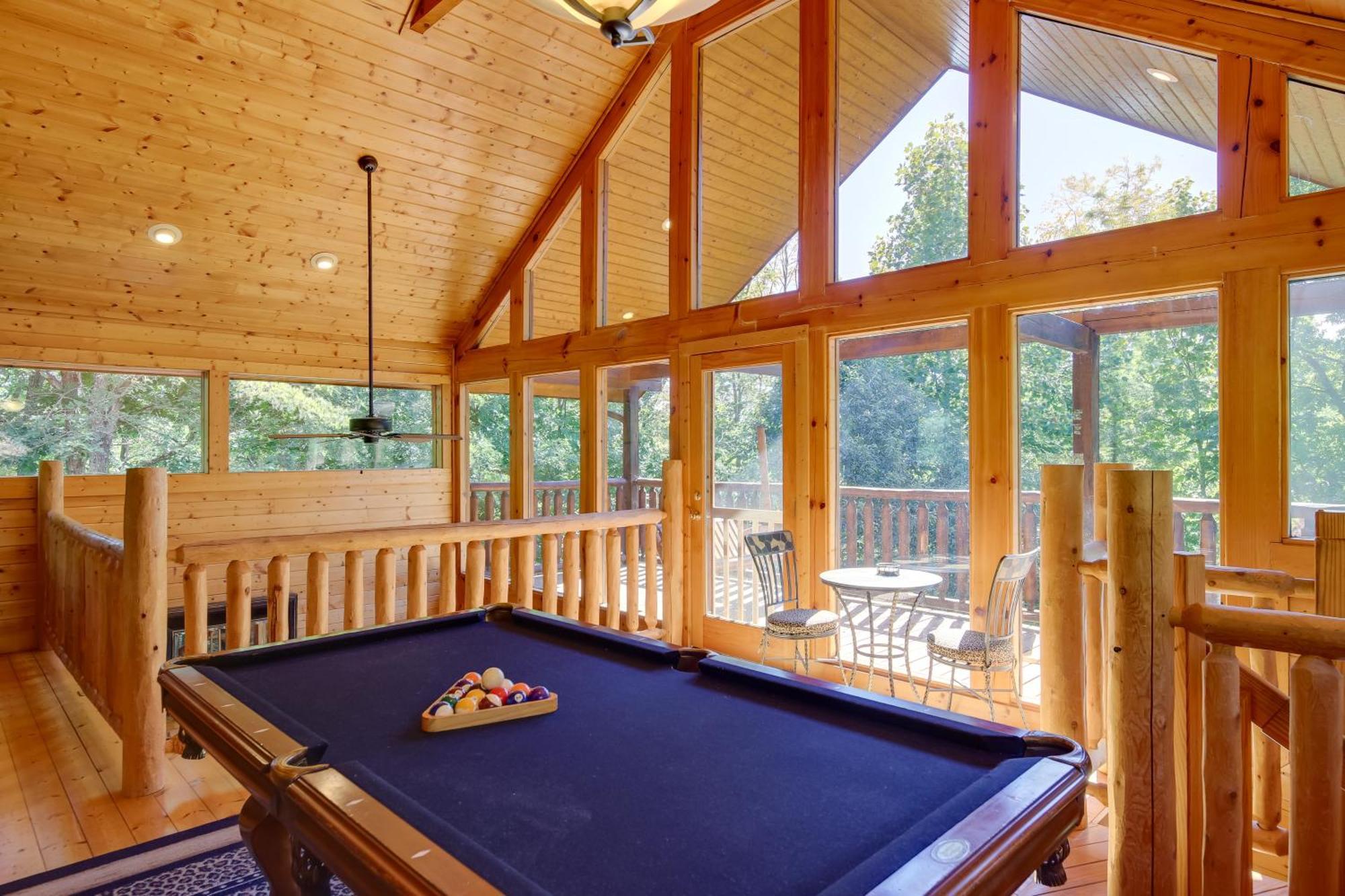 Secluded And Wooded Wears Valley Cabin With Fire Pit! Sevierville Esterno foto